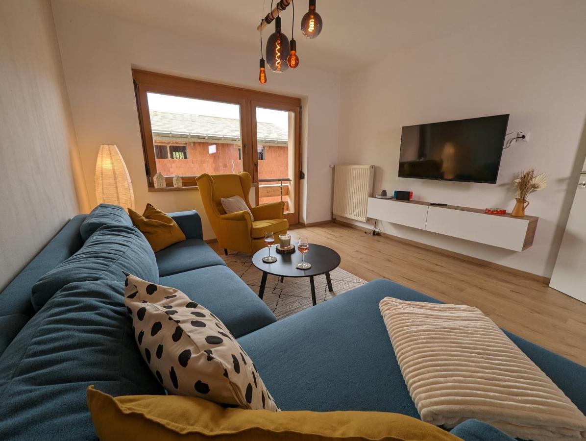 Angerpartments-Sonnige Grosse Wohnung Mit Balkon Und Kostenlosen Parkplatz Döbriach Esterno foto
