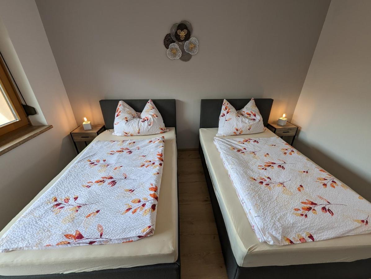 Angerpartments-Sonnige Grosse Wohnung Mit Balkon Und Kostenlosen Parkplatz Döbriach Esterno foto